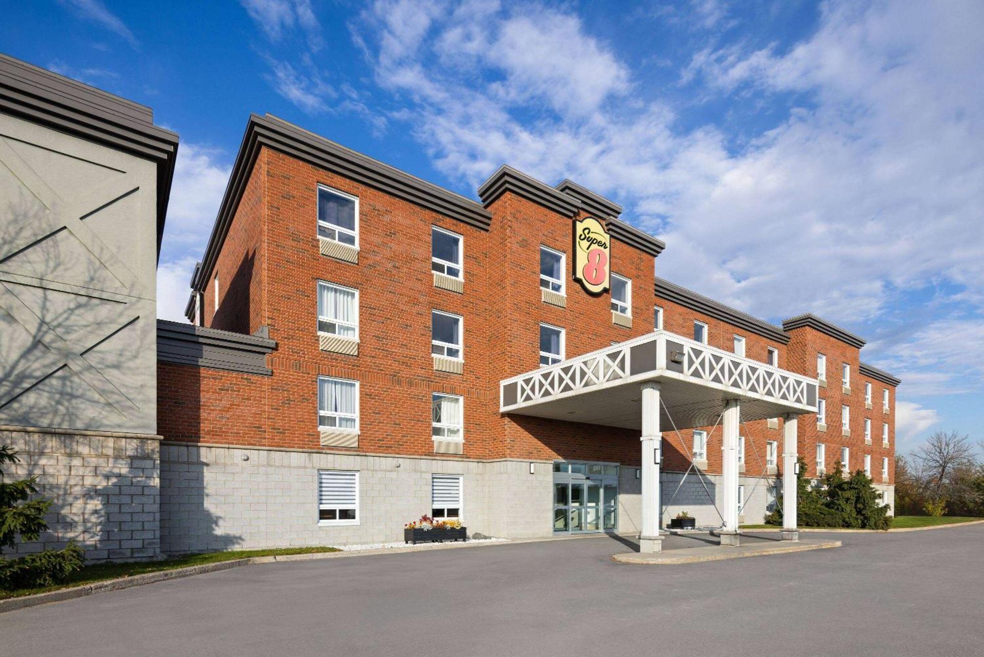 Super 8 By Wyndham St-Jerome Hotel Saint-Jérôme Kültér fotó